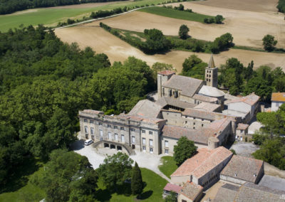 Vue aérienne abbaye château Saint-Papoul