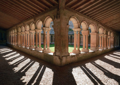 Vue cloître abbaye Saint-Papoul