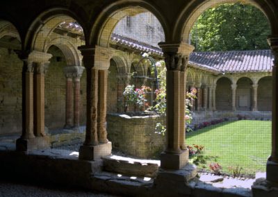 Vue cloître abbaye Saint-Papoul